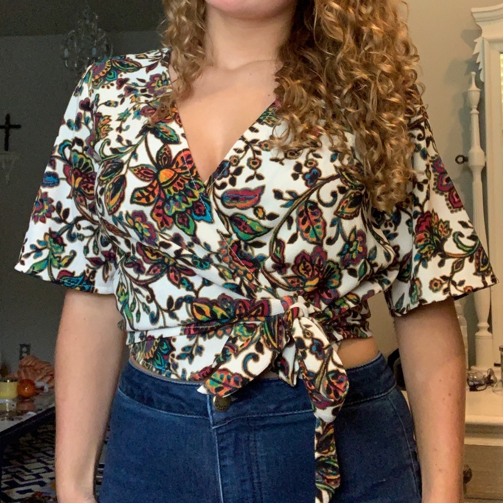 Floral wrap top